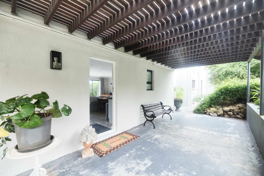 7 Bedroom Property for Sale in Voelklip Western Cape